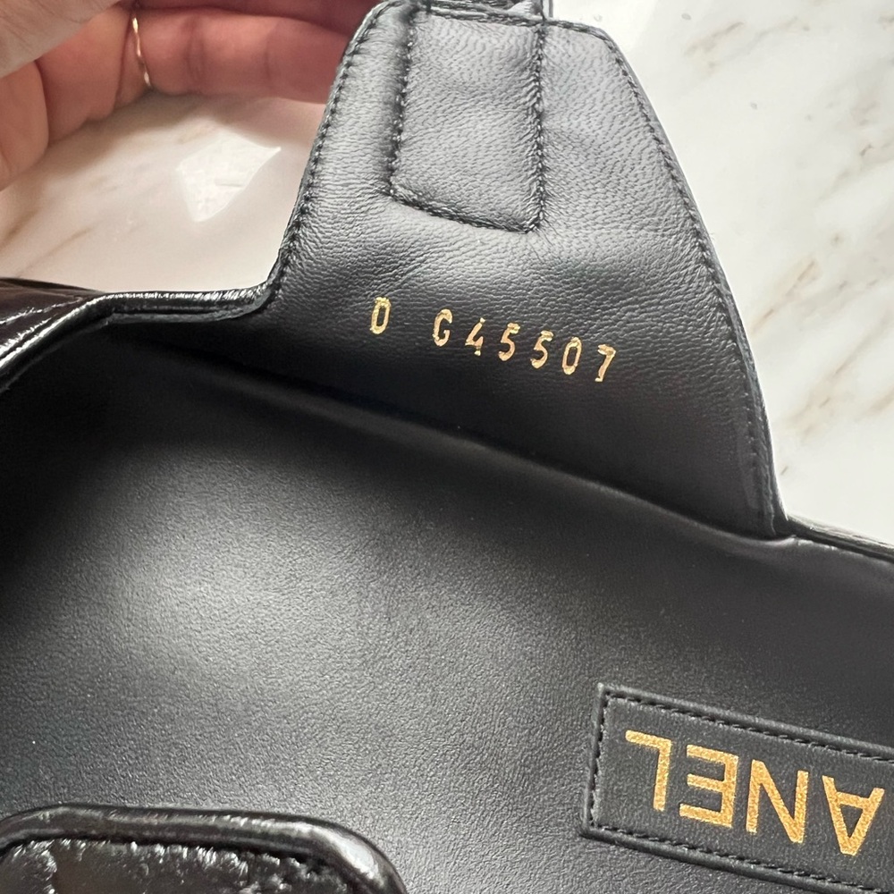 CHANEL Black Lambskin Mules Dad Sandals with Gold CC Hardware - Picture 7 of 8